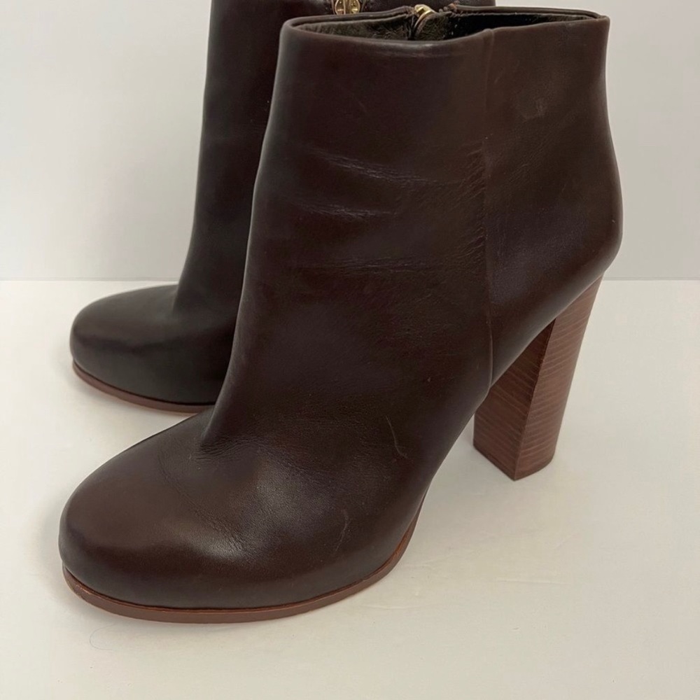 Vince Camuto Grenadine Brown Leather Block Heel Ankle Boots Size 10